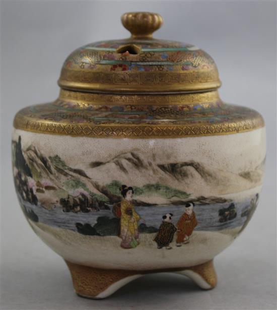 A Japanese Satsuma circular koro and cover, early 20th century, width 11cm